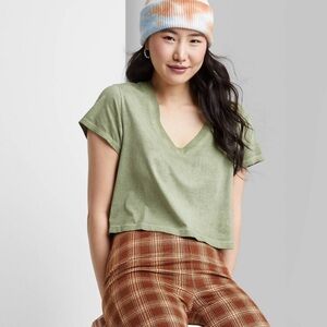 WILD FABLE Women’s Medium Olive Green Boxy Fit Cropped Top